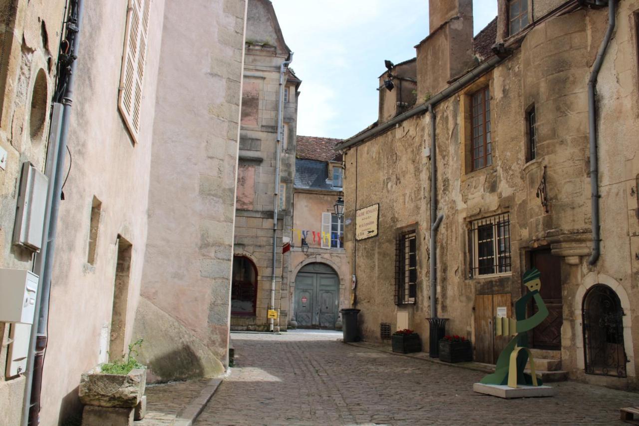 Bed and Breakfast Le Boudoir D'Artiste Semur-en-Auxois Exterior foto