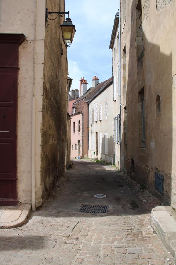 Bed and Breakfast Le Boudoir D'Artiste Semur-en-Auxois Exterior foto